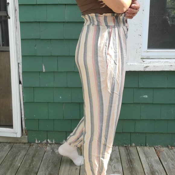 American Eagle lightweight trousers - Picture 3 of 3